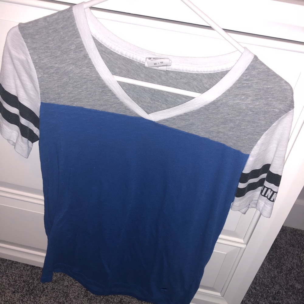 Victoria decree pink tee
